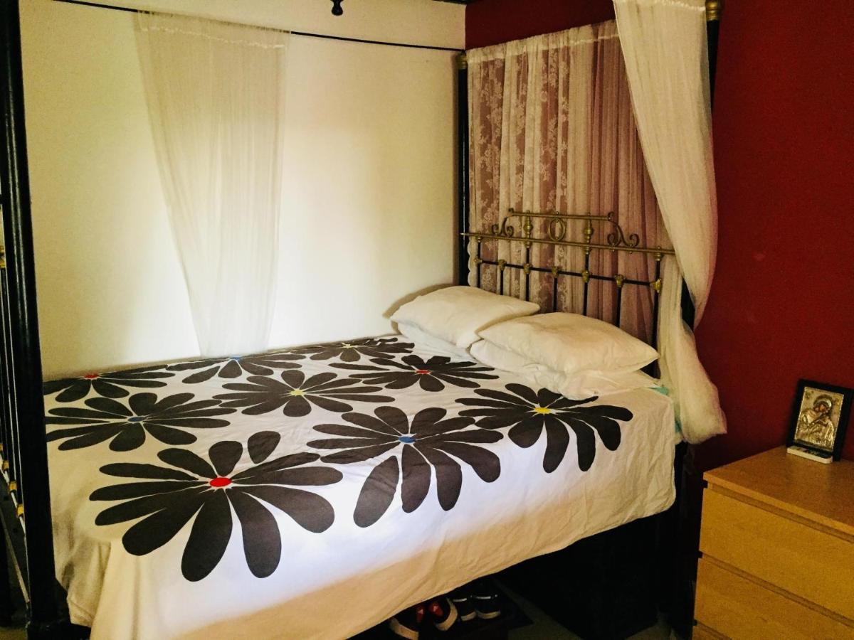 Artist Cottage In Dromolaxia Larnaca Bagian luar foto