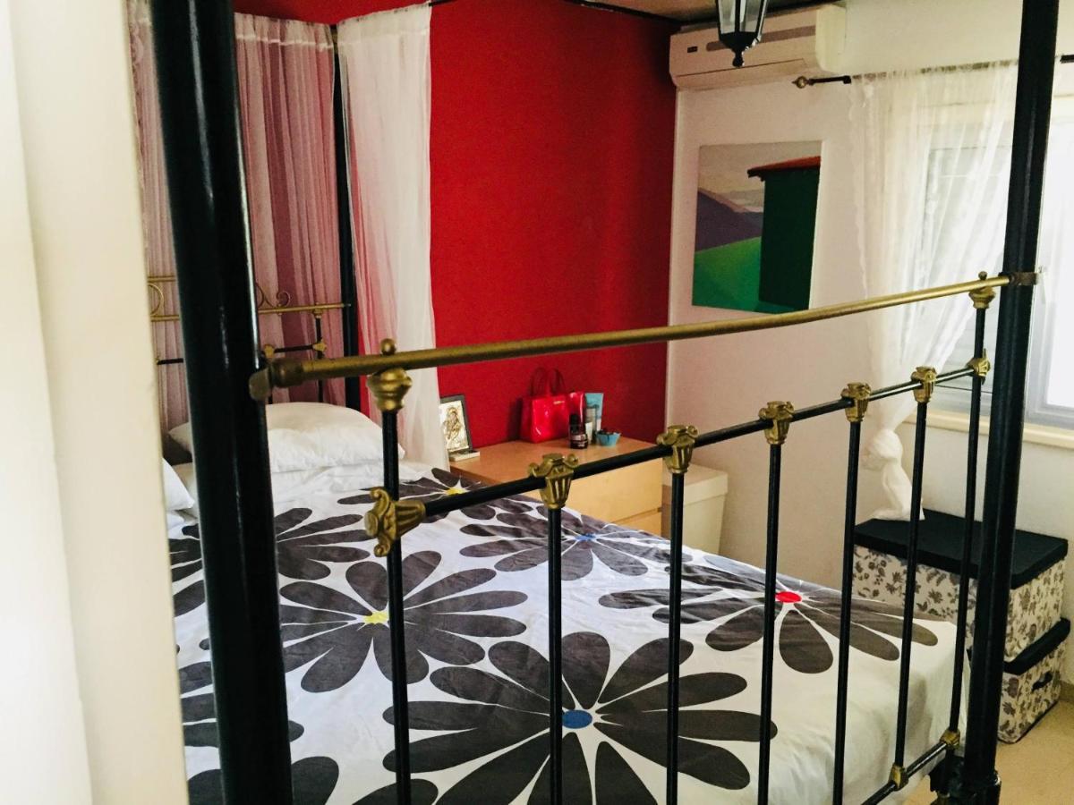 Artist Cottage In Dromolaxia Larnaca Bagian luar foto
