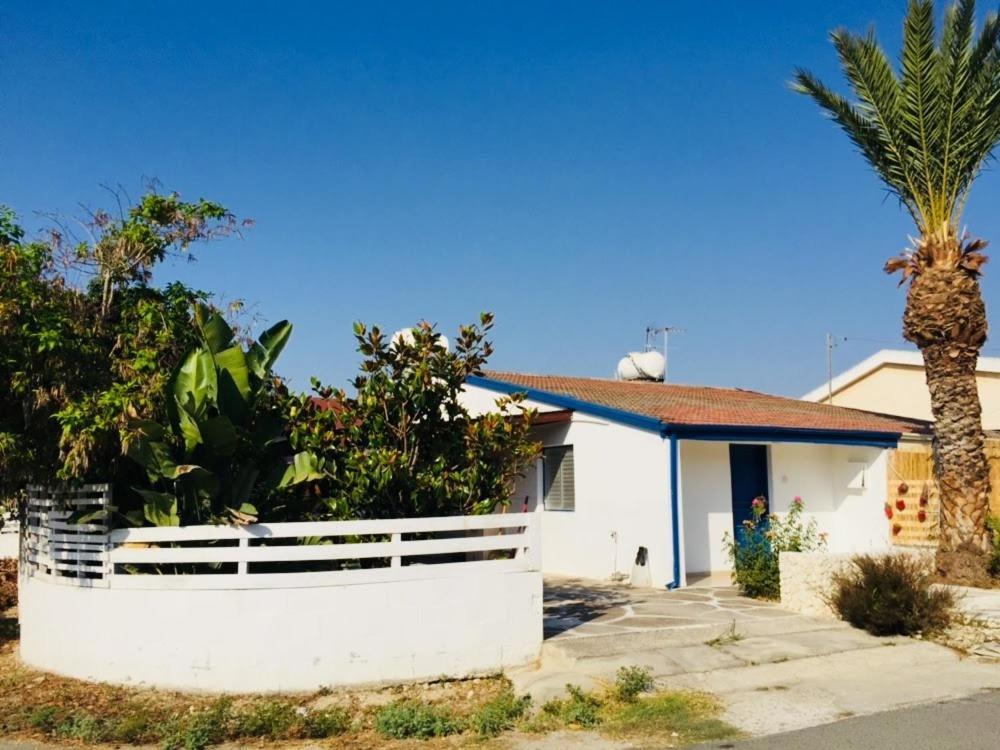 Artist Cottage In Dromolaxia Larnaca Bagian luar foto